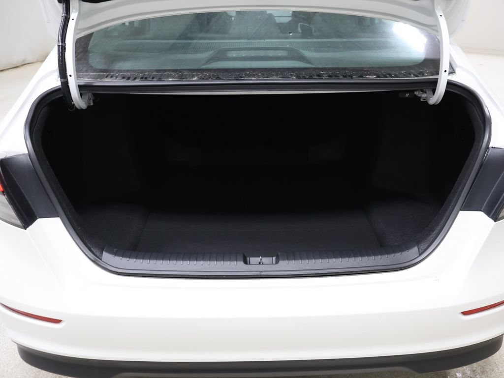New 2026 Honda Accord LX image 15