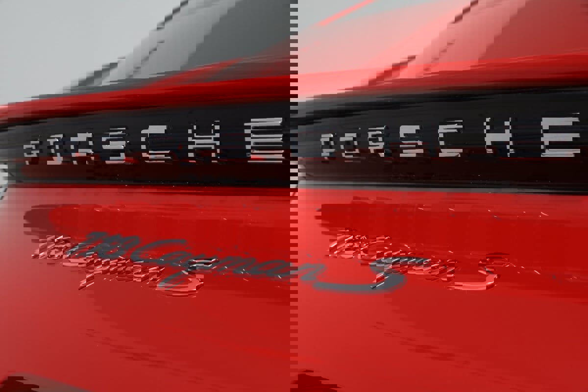 Used 2023 Porsche 718 Cayman S w/ Sport Chrono Package image 84