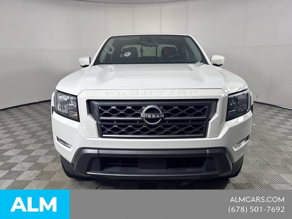 Used 2023 Nissan Frontier SV w/ SV Convenience Package RWD image 2