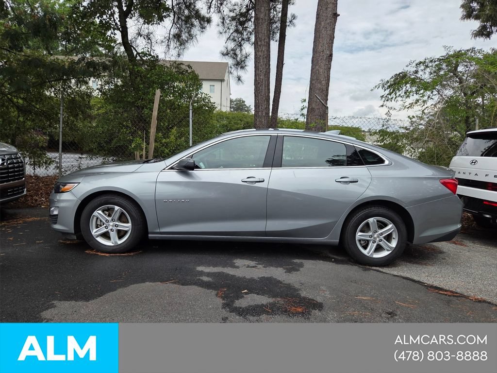 Used 2024 Chevrolet Malibu LT FWD image 3