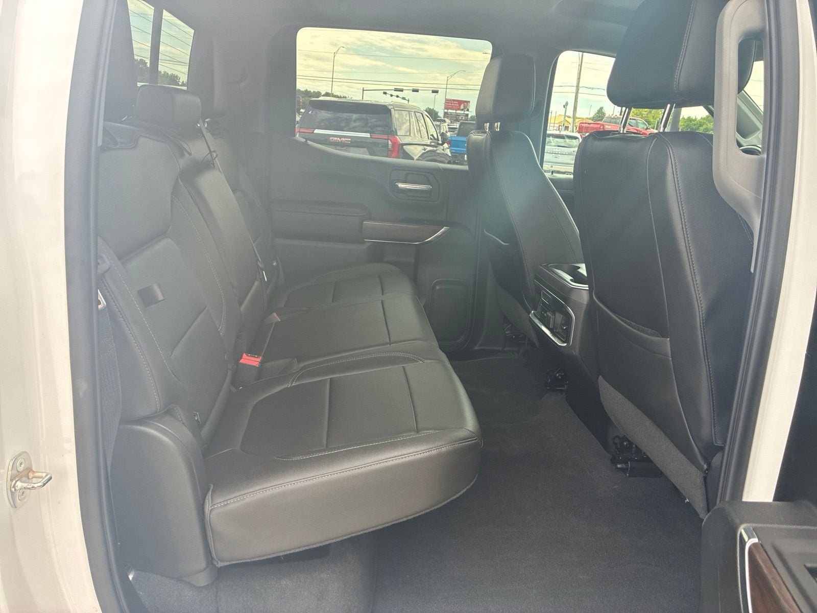 Used 2019 GMC Sierra 1500 SLT w/ SLT Premium Plus Package AWD/4WD image 22