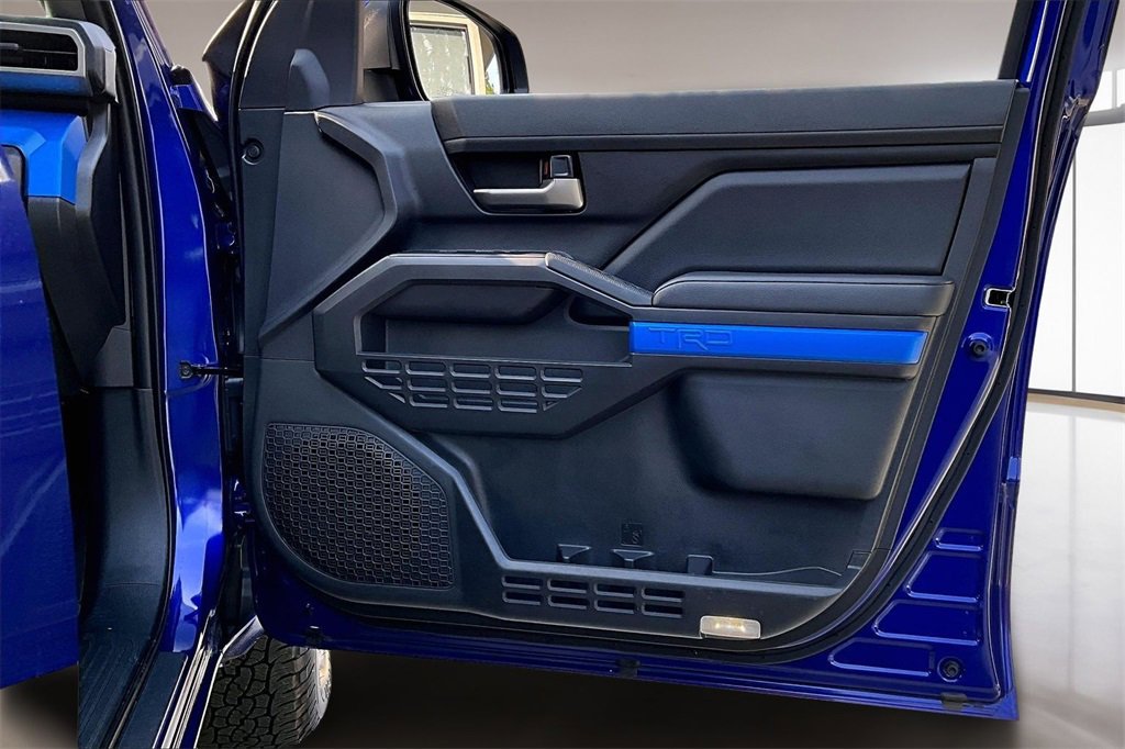 Used 2025 Toyota Tacoma TRD Off-Road w/ TRD Off Road Upgrade Package image 28