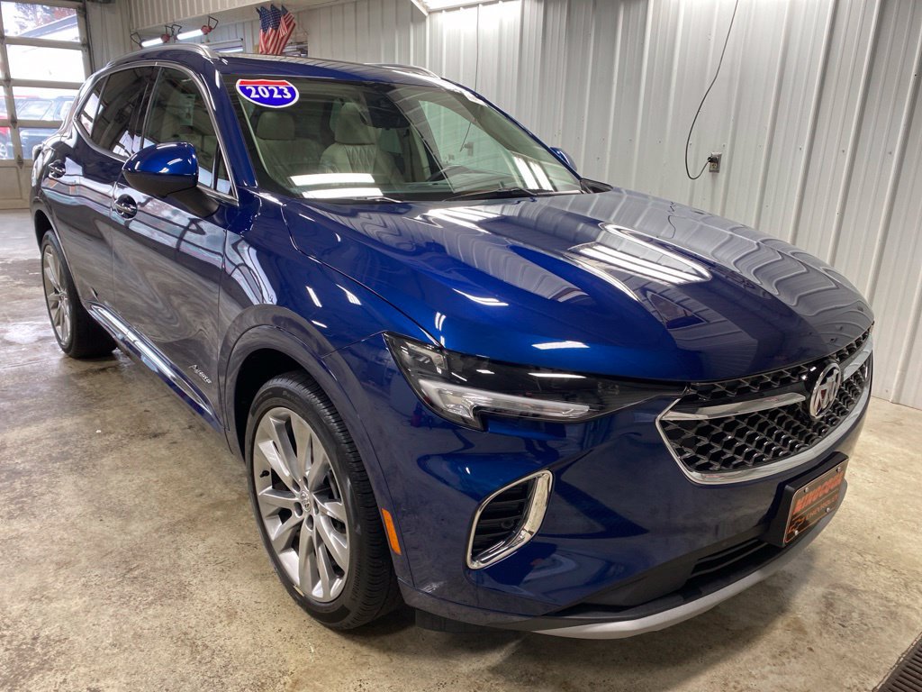 Used 2023 Buick Envision Avenir AWD/4WD image 2