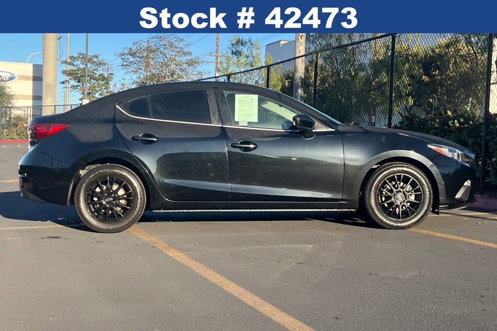 Used 2016 MAZDA MAZDA3 i Sport w/ Preferred Equipment Package image 4