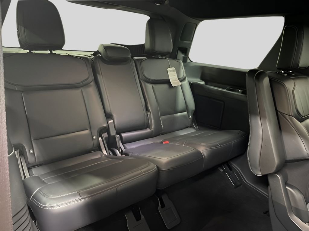 New 2025 Ford Expedition Platinum w/ Stealth Performance Package image 11
