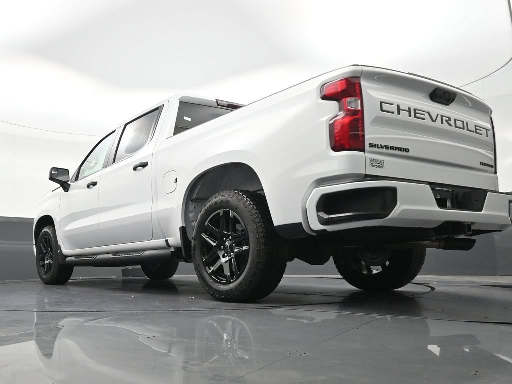 Used 2026 Chevrolet Silverado 1500 Custom w/ Turbomax Blackout Package RWD image 25