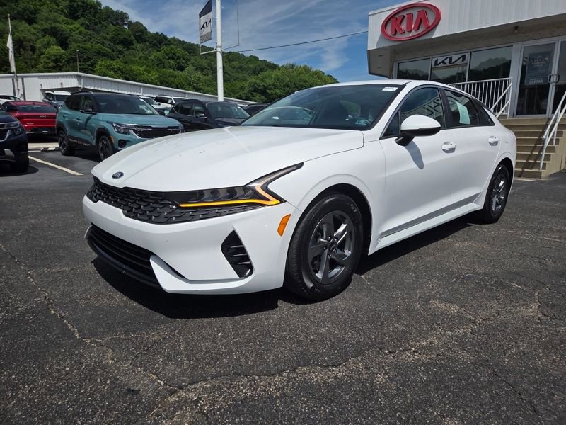 Used 2021 Kia K5 LXS FWD image 3