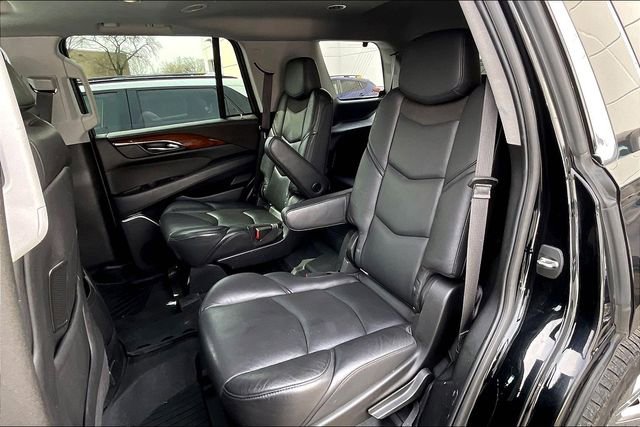 Used 2019 Cadillac Escalade Luxury image 26