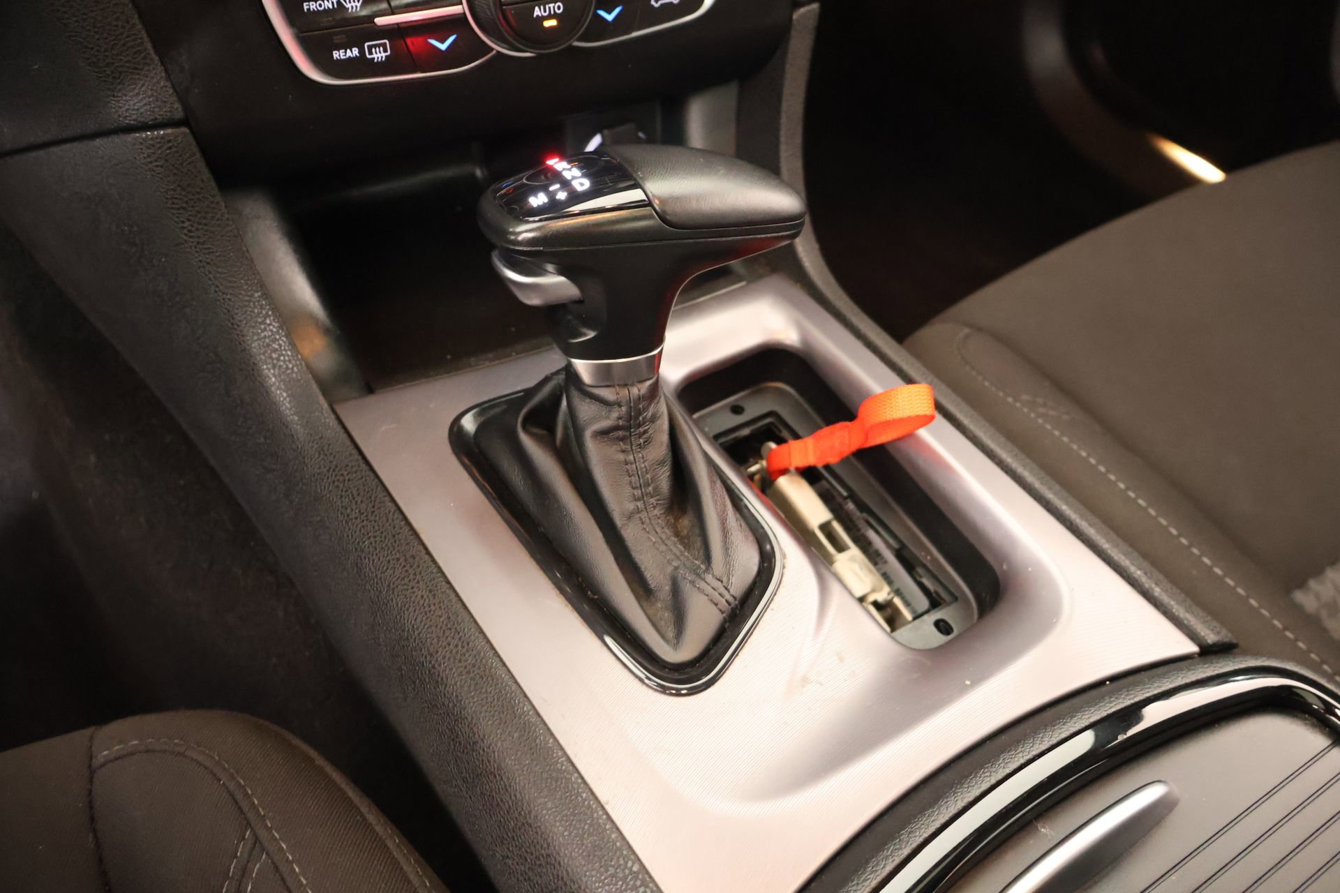 Used 2023 Dodge Charger SXT w/ Blacktop Package AWD/4WD image 7