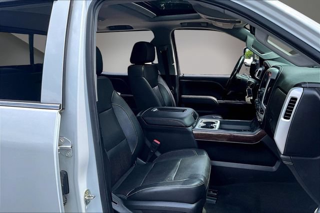 Used 2019 GMC Sierra 2500 SLT w/ Driver Alert Package AWD/4WD image 30