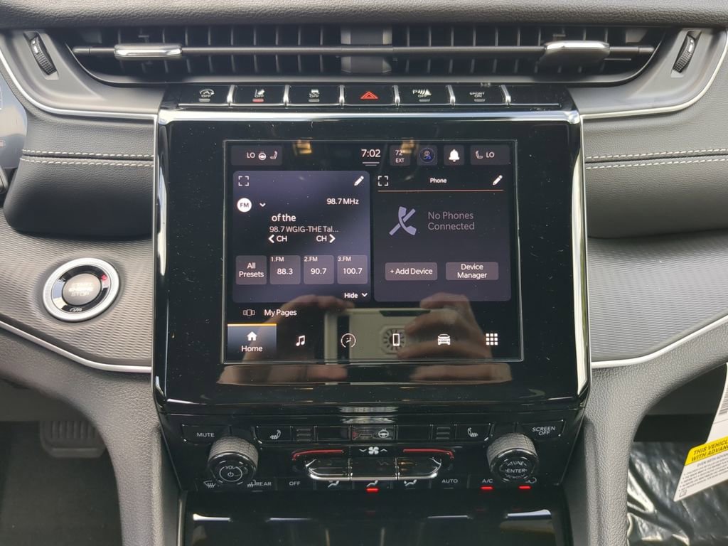 New 2025 Jeep Grand Cherokee Altitude image 7