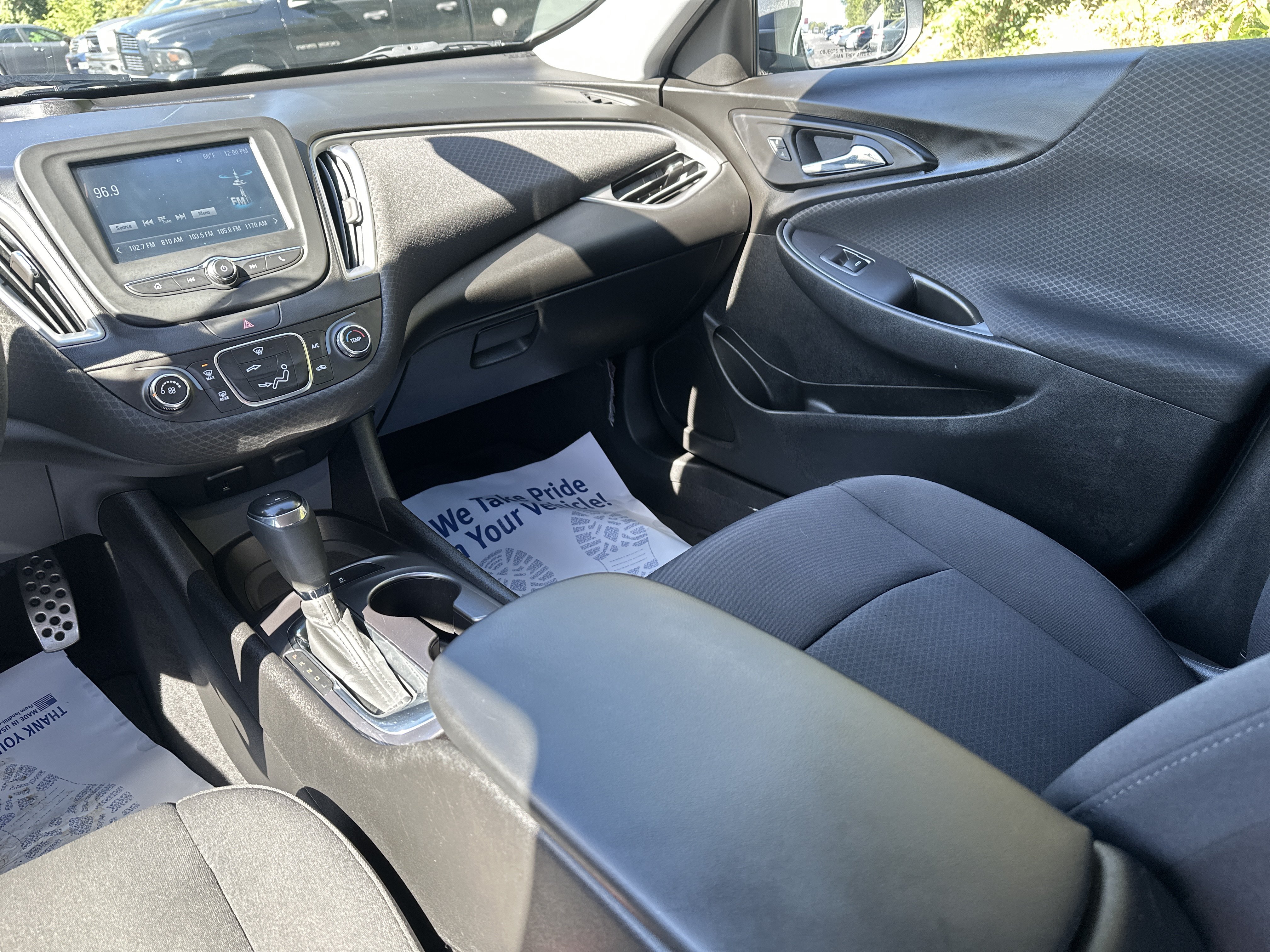 Used 2017 Chevrolet Malibu LS w/ LPO, Convenience Package 1 FWD image 21