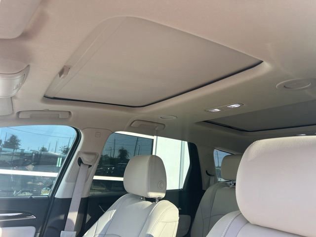 Certified 2023 Buick Enclave Essence w/ Experience Buick Package AWD/4WD image 10