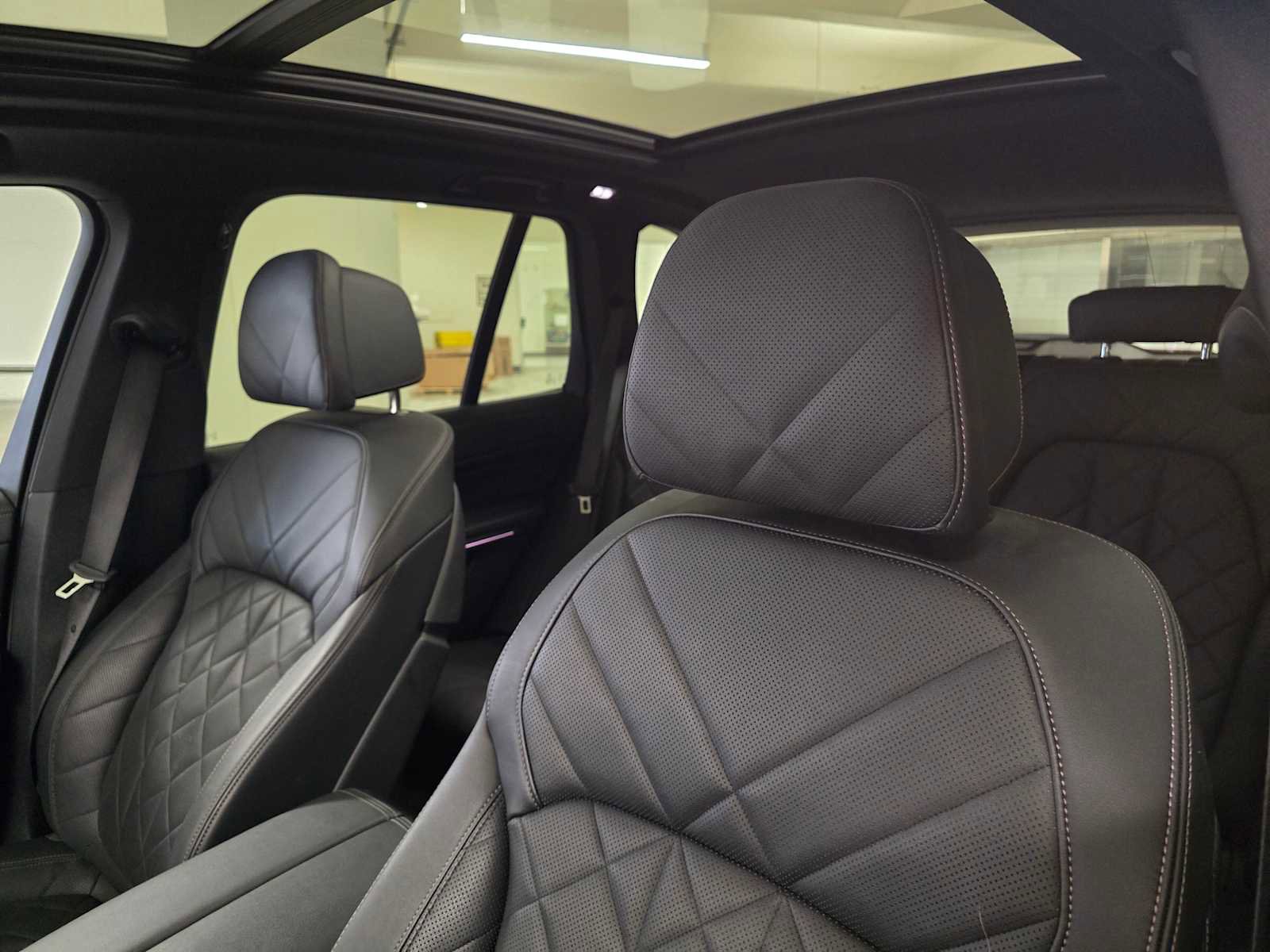 Used 2024 BMW X5 xDrive50e w/ M Sport Package image 24