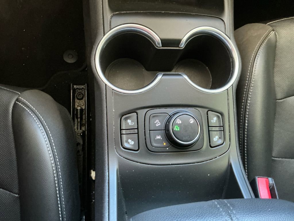 Used 2022 GMC Terrain SLT image 22