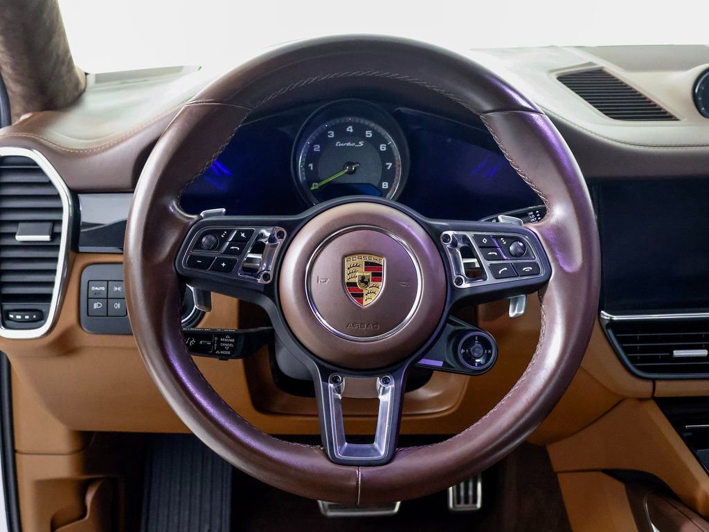 Certified 2023 Porsche Cayenne Turbo S image 9