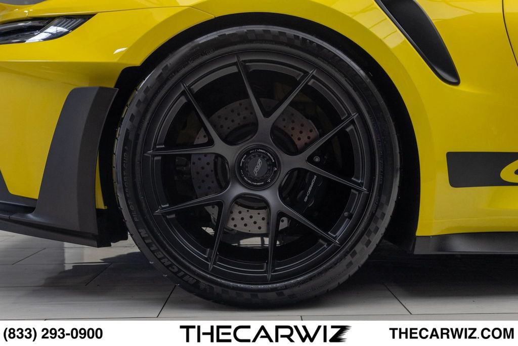 Used 2024 Porsche 911 GT3 RS RWD image 39