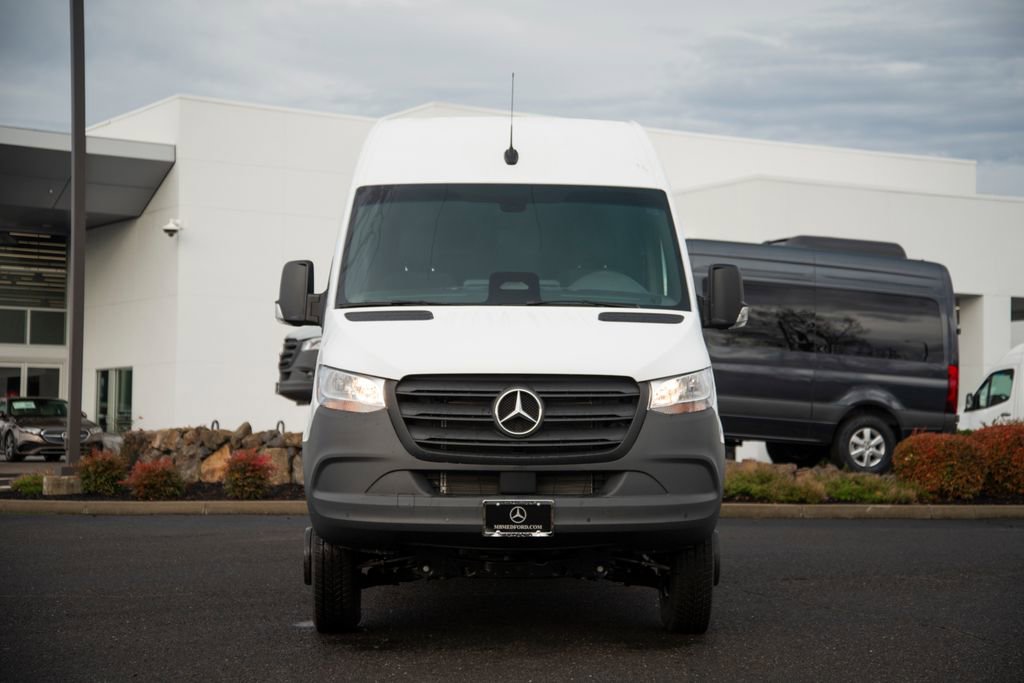 New 2026 Mercedes-Benz Sprinter 3500 video 2