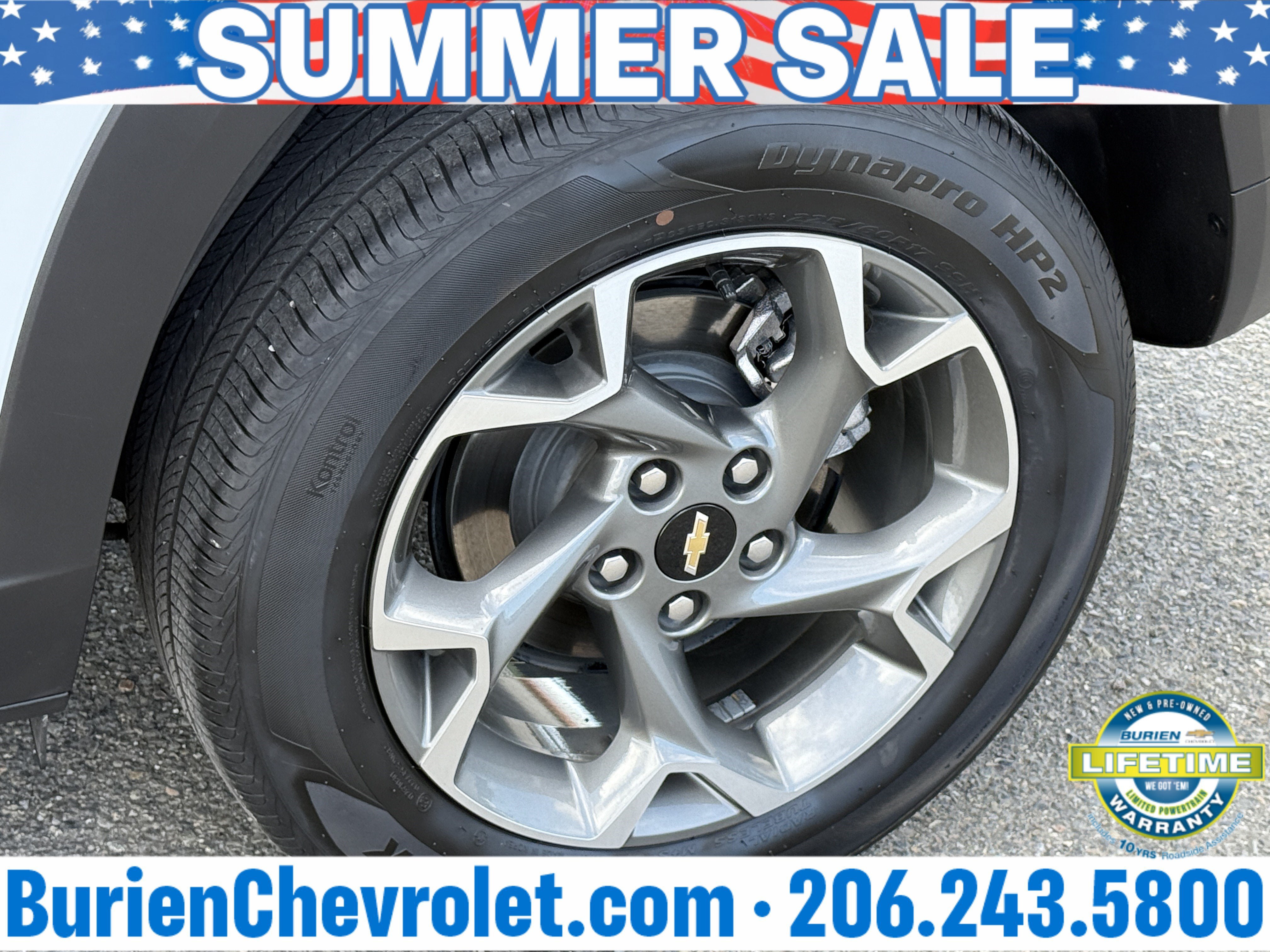Used 2025 Chevrolet Trax LT FWD image 29