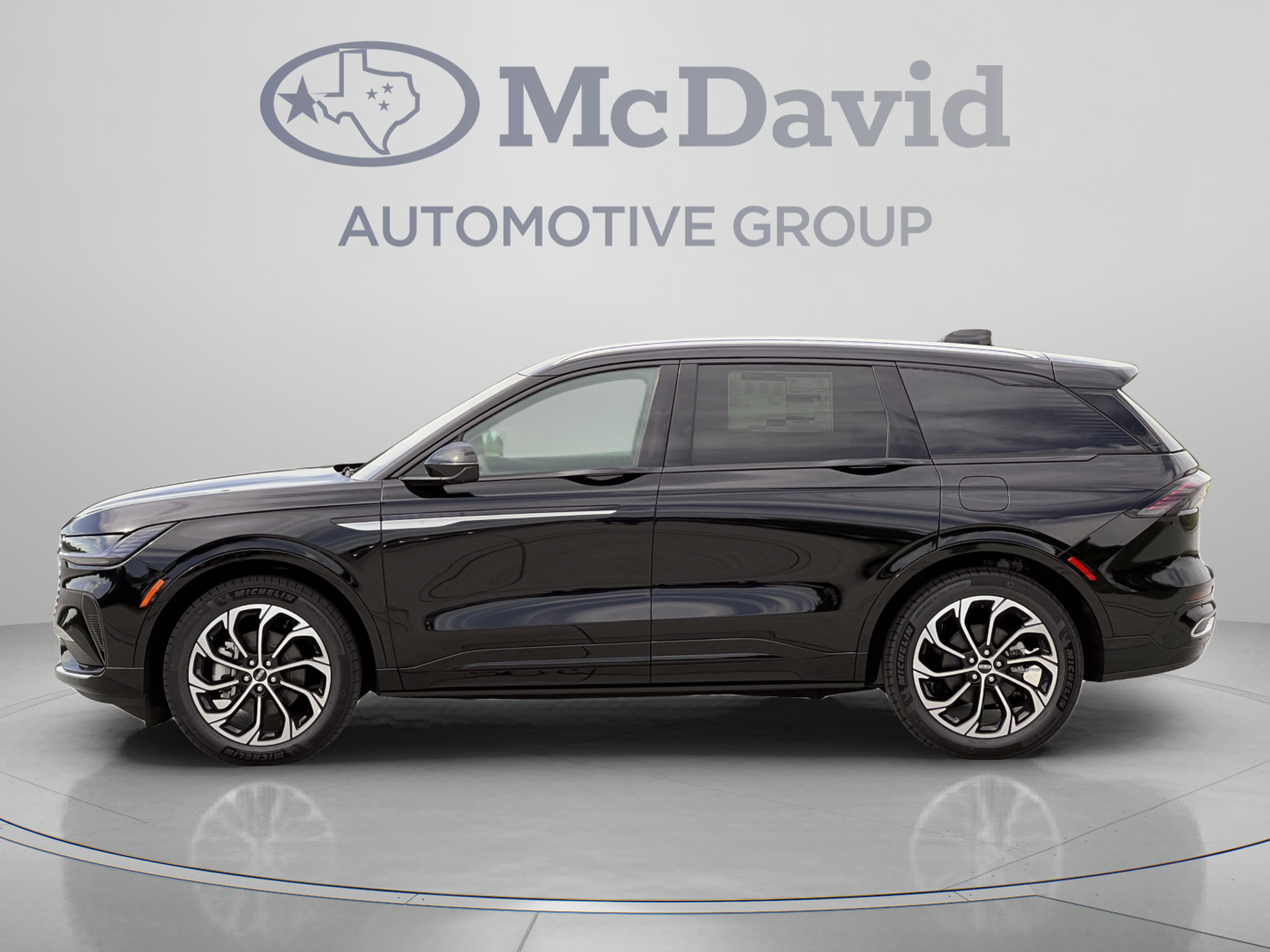 New 2026 Lincoln Nautilus Reserve AWD/4WD image 4