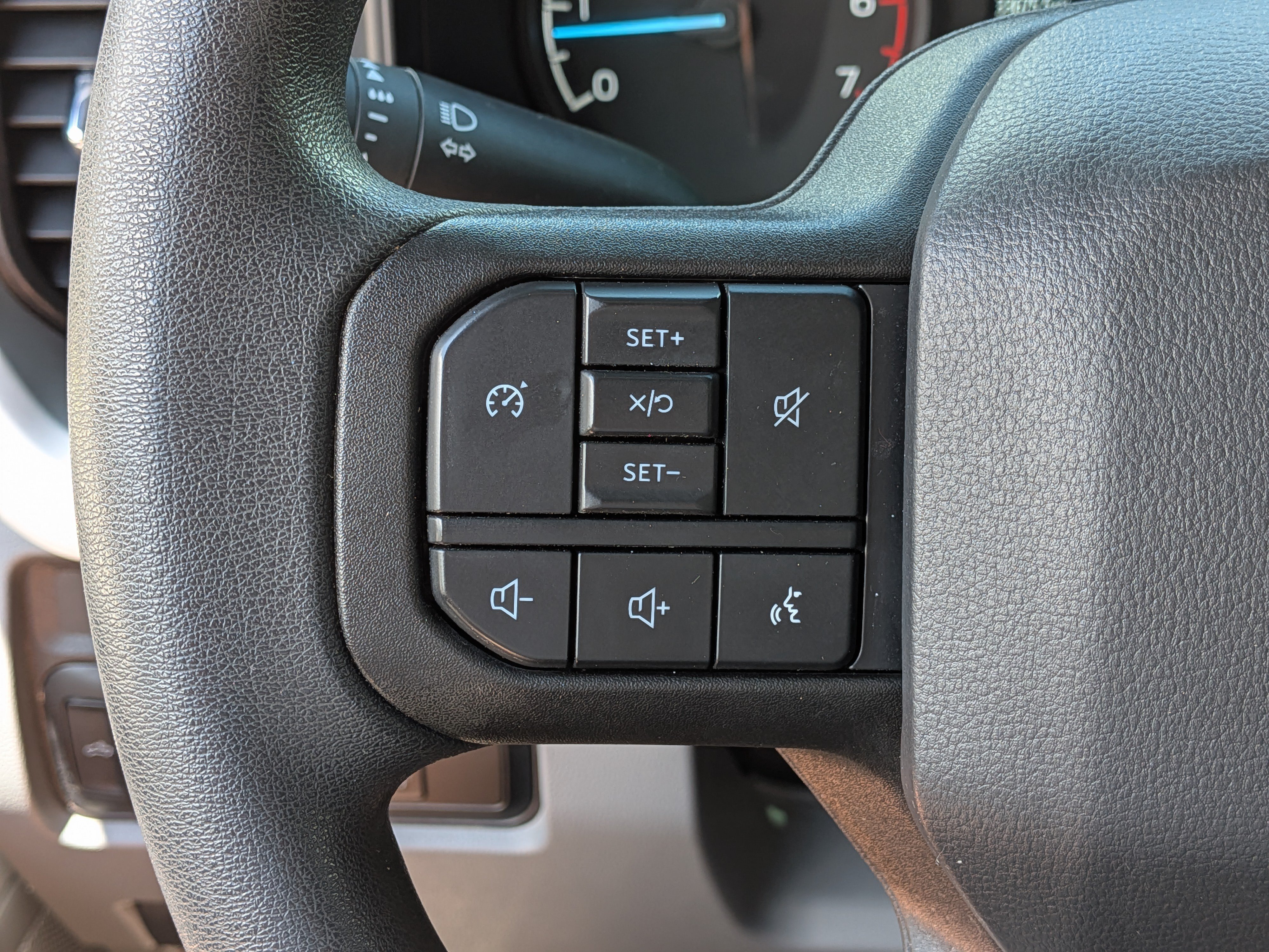 Used 2024 Ford F250 XL w/ STX Appearance Package AWD/4WD image 23