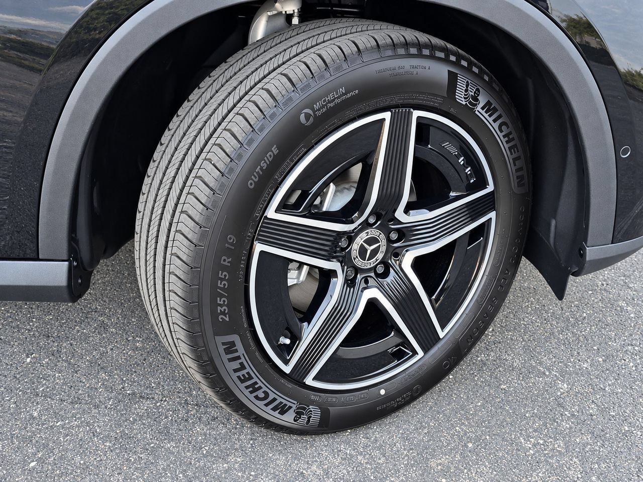 New 2027 Mercedes-Benz GLC 300 4MATIC image 9