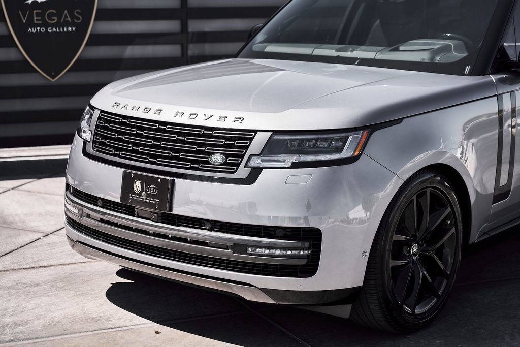 Used 2024 Land Rover Range Rover SE AWD/4WD image 5