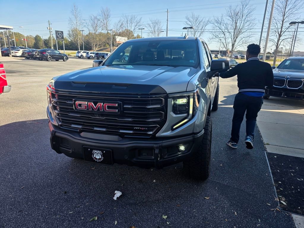Used 2023 GMC Sierra 1500 AT4X w/ AT4X AEV Edition image 2