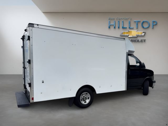 Used 2020 Chevrolet Express 3500 w/ Power Convenience Package RWD image 5