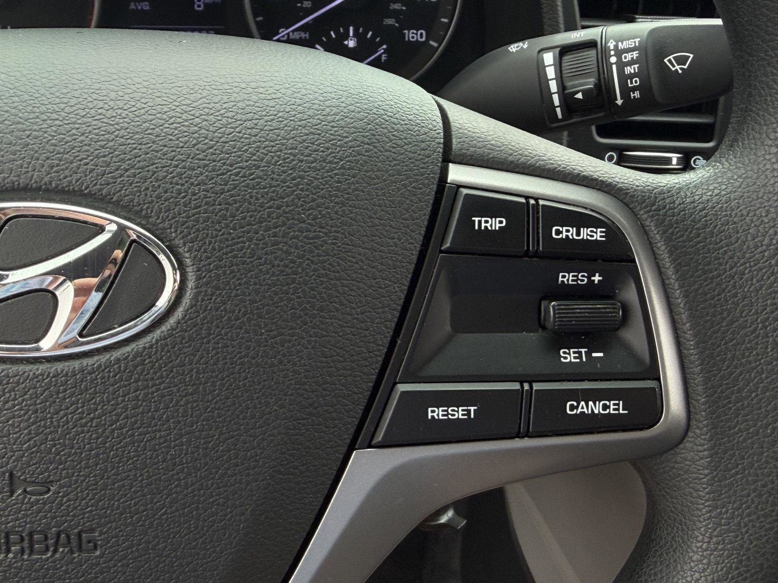 Used 2017 Hyundai Elantra SE FWD image 16