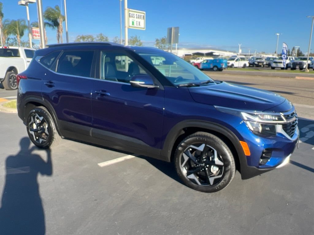 Used 2024 Kia Seltos EX AWD/4WD image 11