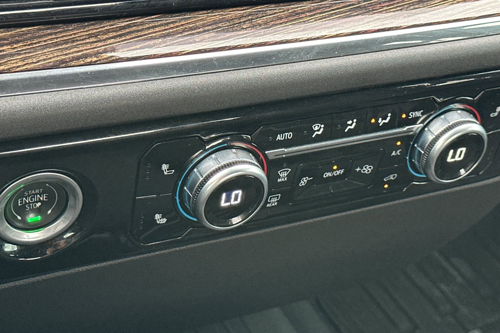 Used 2024 GMC Sierra 1500 Elevation w/ LPO, Elevation Black Package image 27