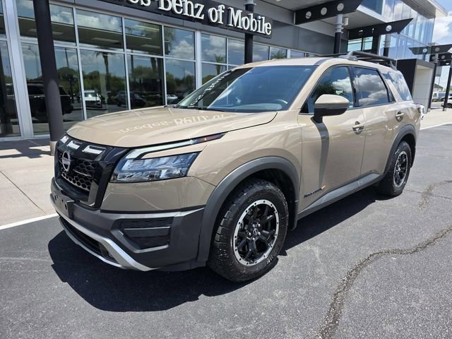 Used 2024 Nissan Pathfinder Rock Creek image 2