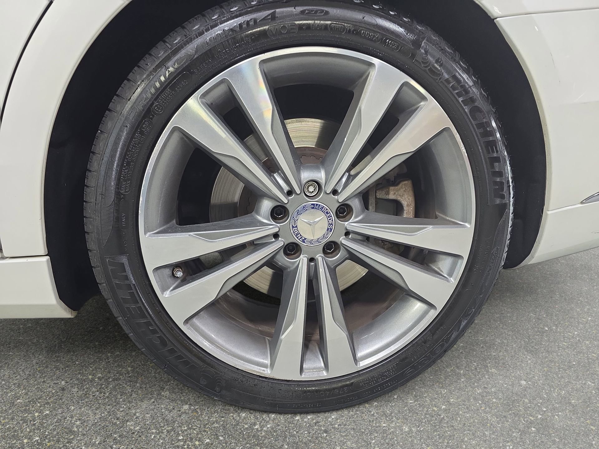 Used 2015 Mercedes-Benz S 550 4MATIC Sedan image 32
