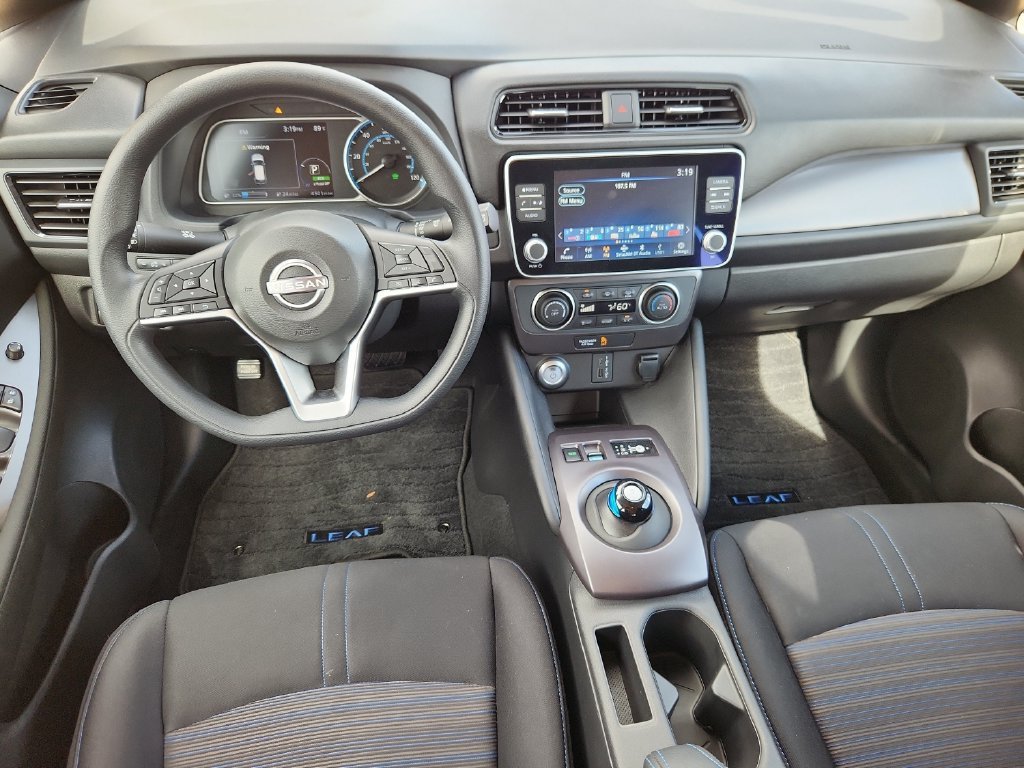 Used 2025 Nissan Leaf S FWD image 10