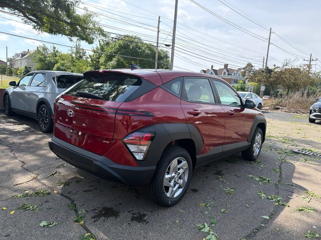 New 2027 Hyundai Kona SE AWD/4WD image 7