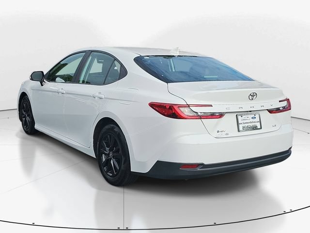 Used 2025 Toyota Camry LE FWD image 7