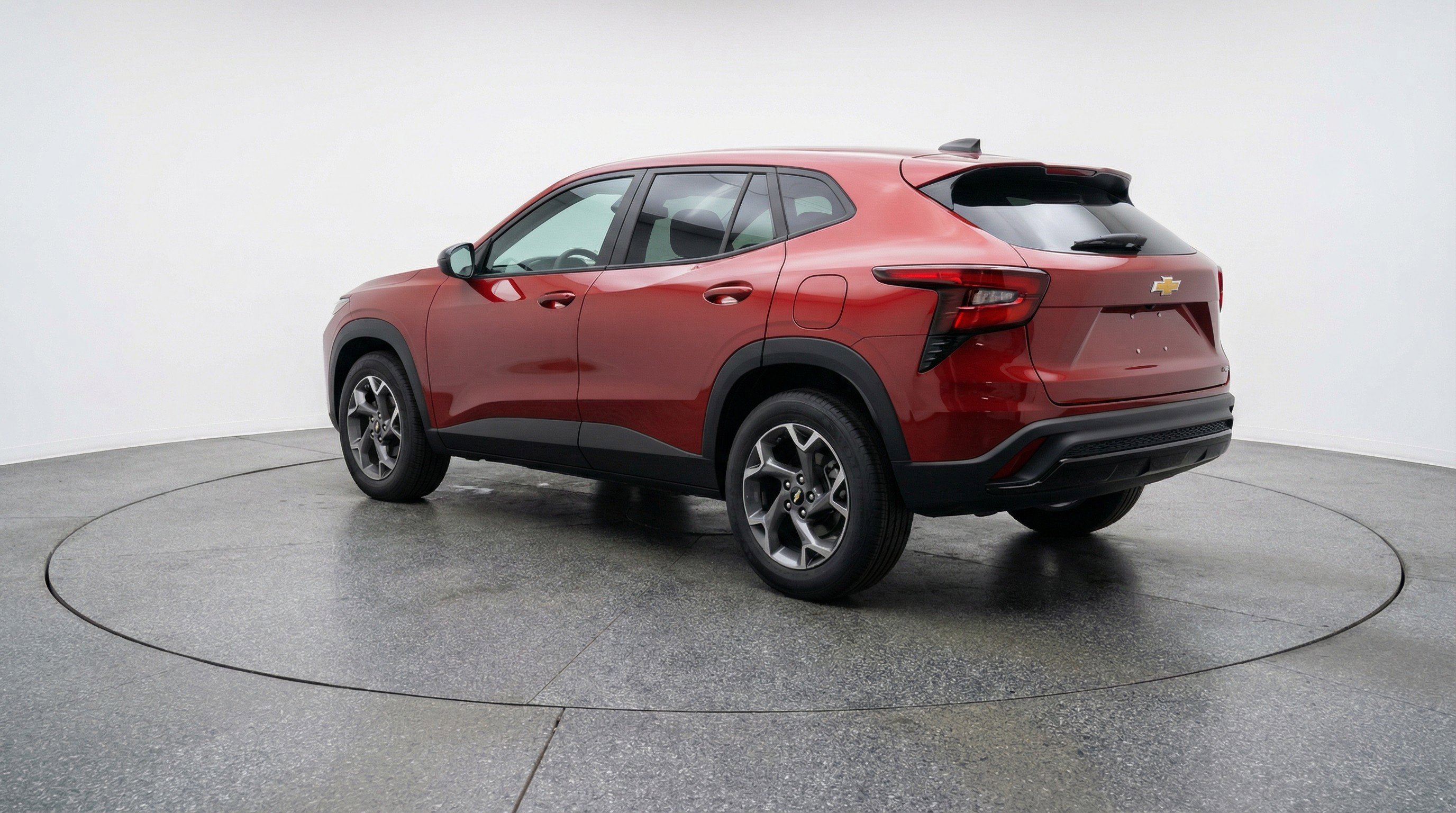 Used 2025 Chevrolet Trax LT FWD image 6