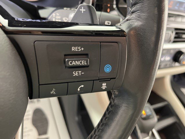 Used 2022 Nissan Pathfinder SL AWD/4WD image 18