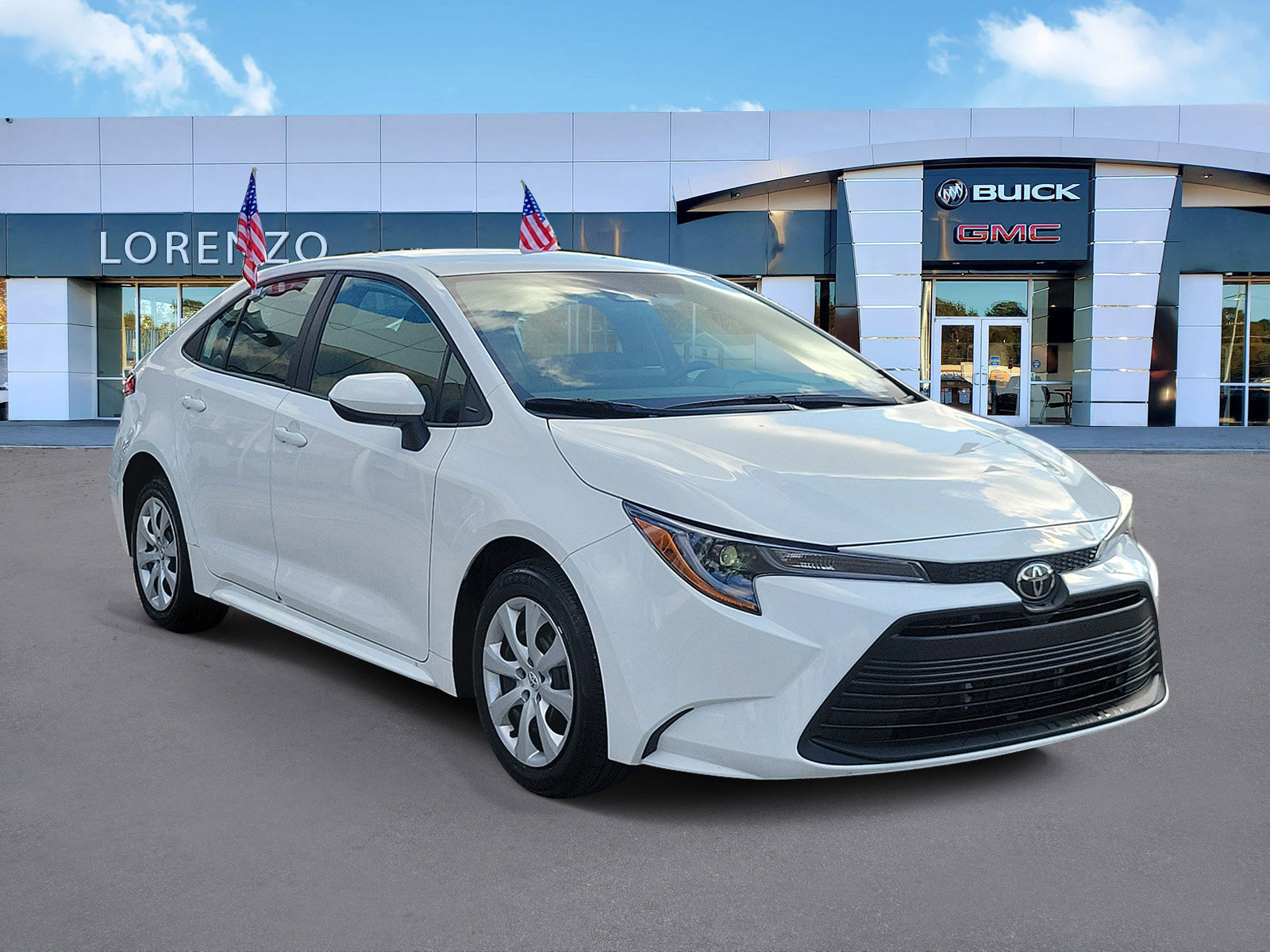 Used 2025 Toyota Corolla LE image 3