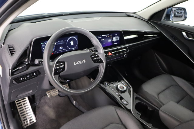 Used 2023 Kia Niro Wave FWD image 28