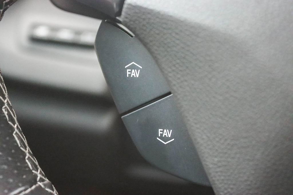 Used 2022 Chevrolet Camaro SS image 27