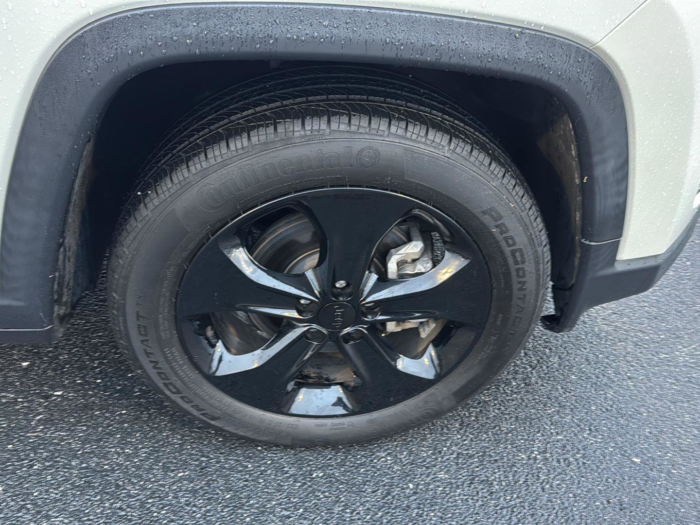 Used 2021 Jeep Compass Latitude image 33