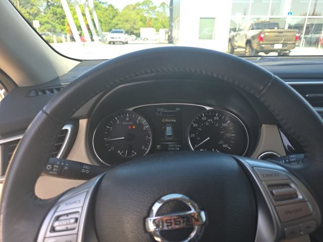 Used 2016 Nissan Rogue SL w/ SL Premium Package FWD image 14