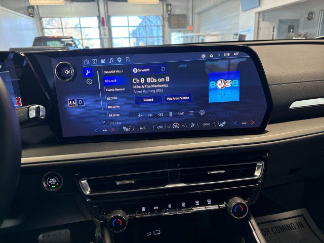 Used 2026 Chevrolet Traverse LT w/ Driver Confidence Package FWD image 20