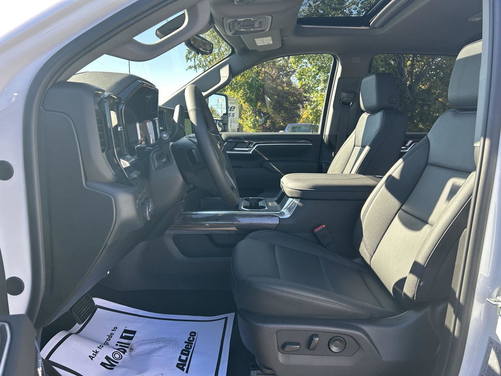 New 2026 Chevrolet Silverado 2500 LTZ w/ LTZ Premium Package image 19