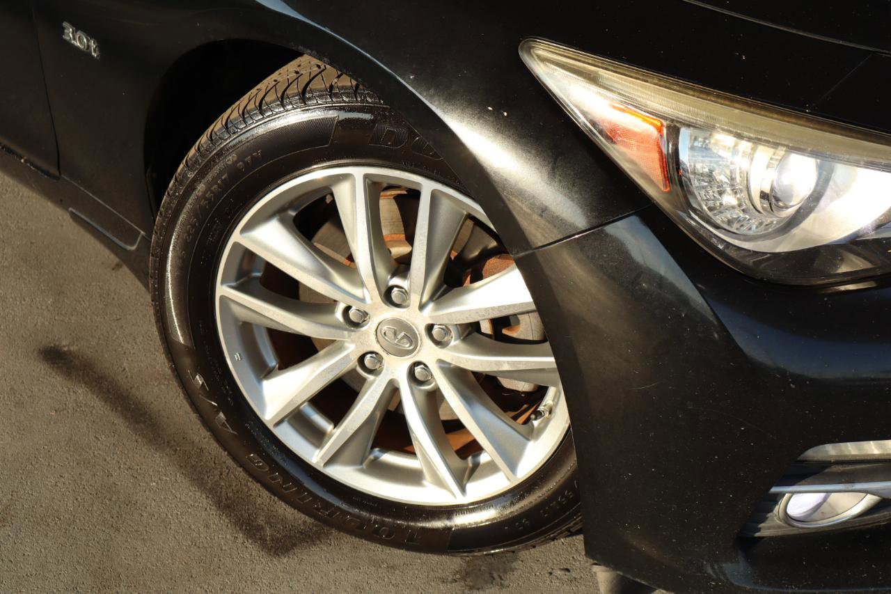 Used 2016 INFINITI Q50 3.0t Premium w/ Driver Assistance Package image 3