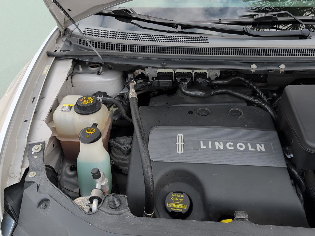 Used 2012 Lincoln MKX AWD image 42