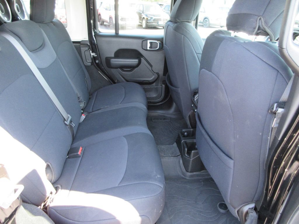 Used 2024 Jeep Wrangler Unlimited Sport AWD/4WD image 21