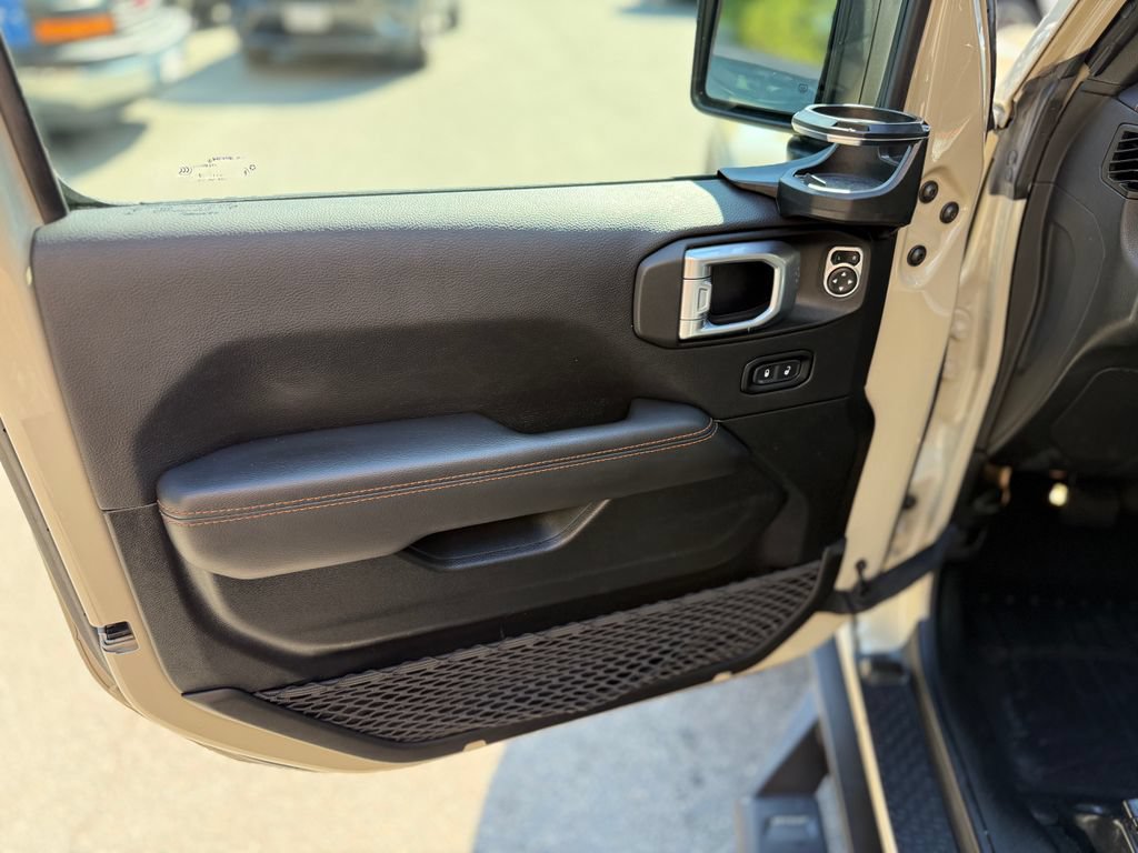 Used 2022 Jeep Gladiator Mojave w/ LED Lighting Group AWD/4WD image 21